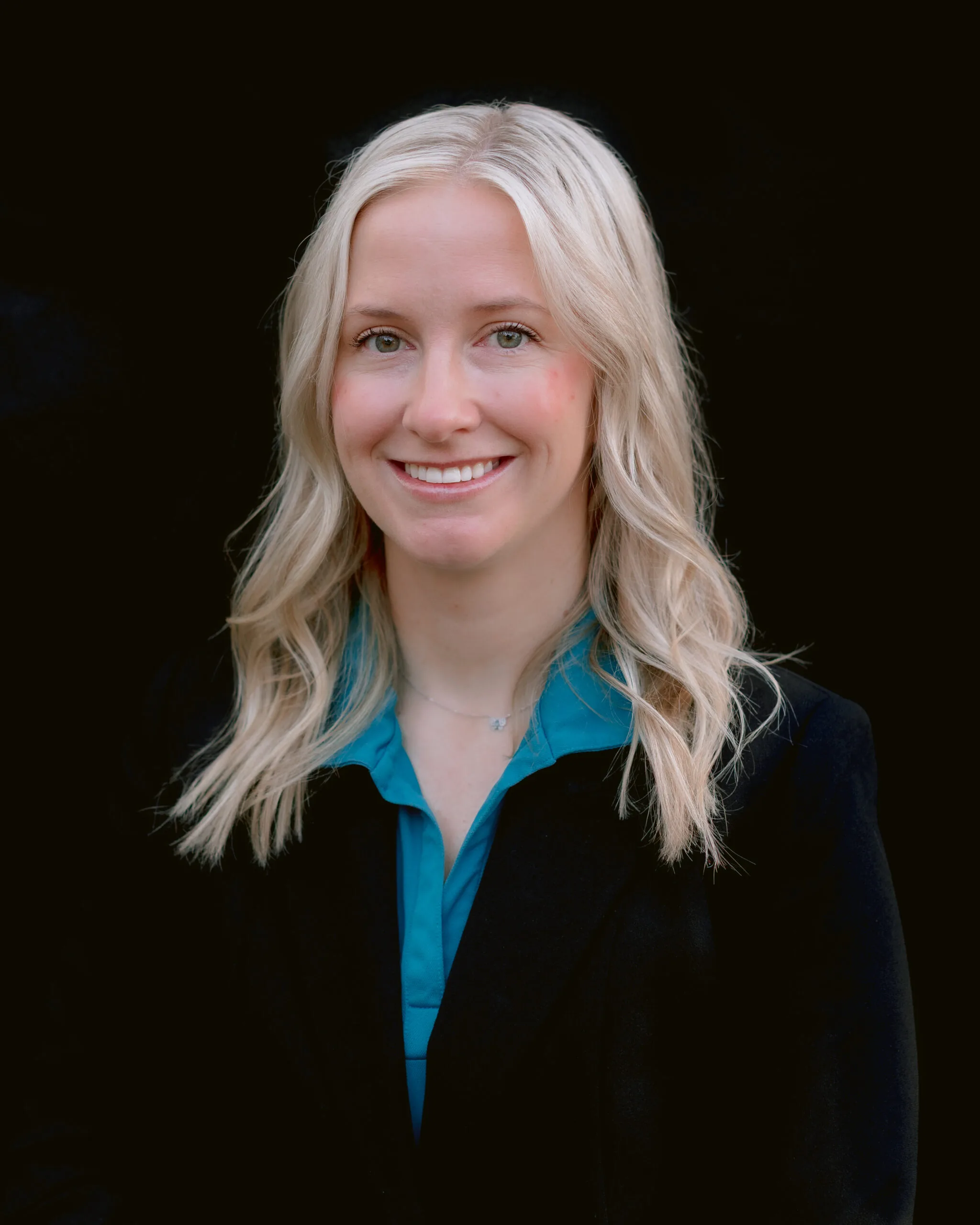 Shannon has 16 years of dental practice experience.